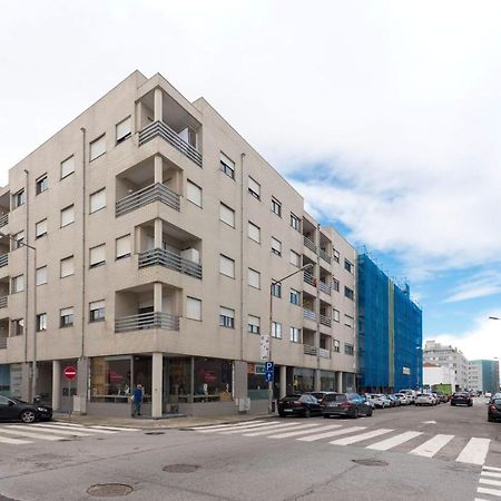 Lovelystay - Charm Beach Apartment By Metro Station Matosinhos  Exterior photo